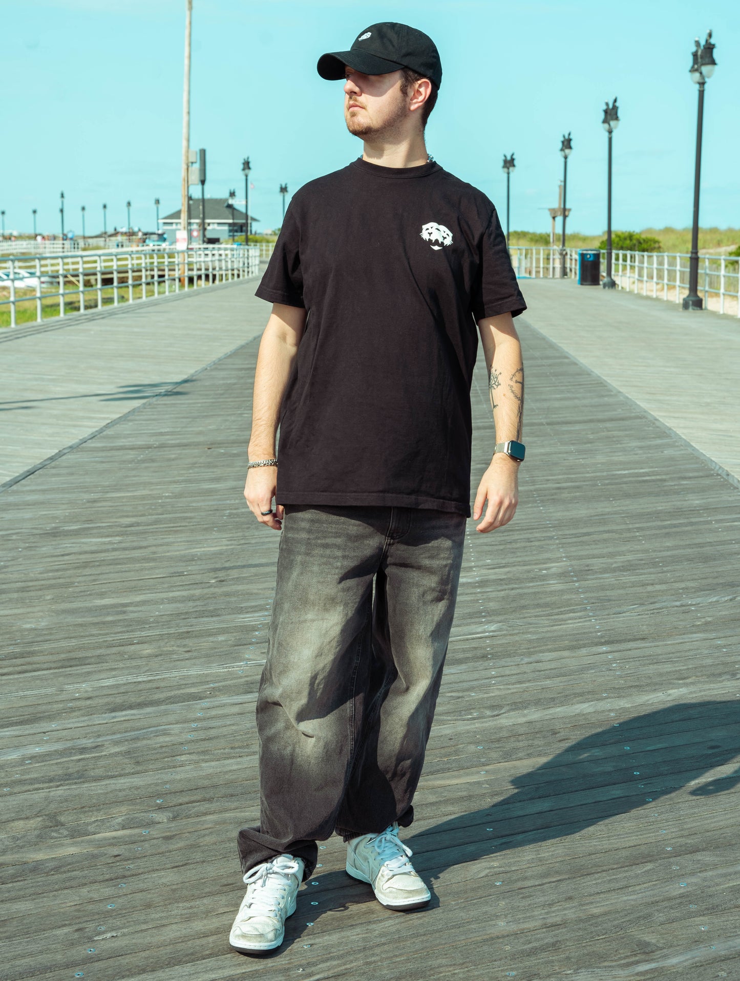 NIKADEMIS TEE v1